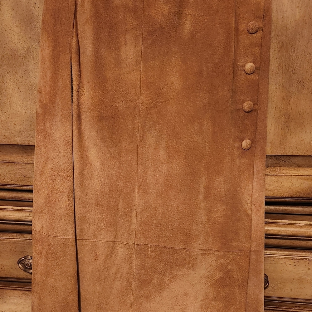 Suede neutral color skirt